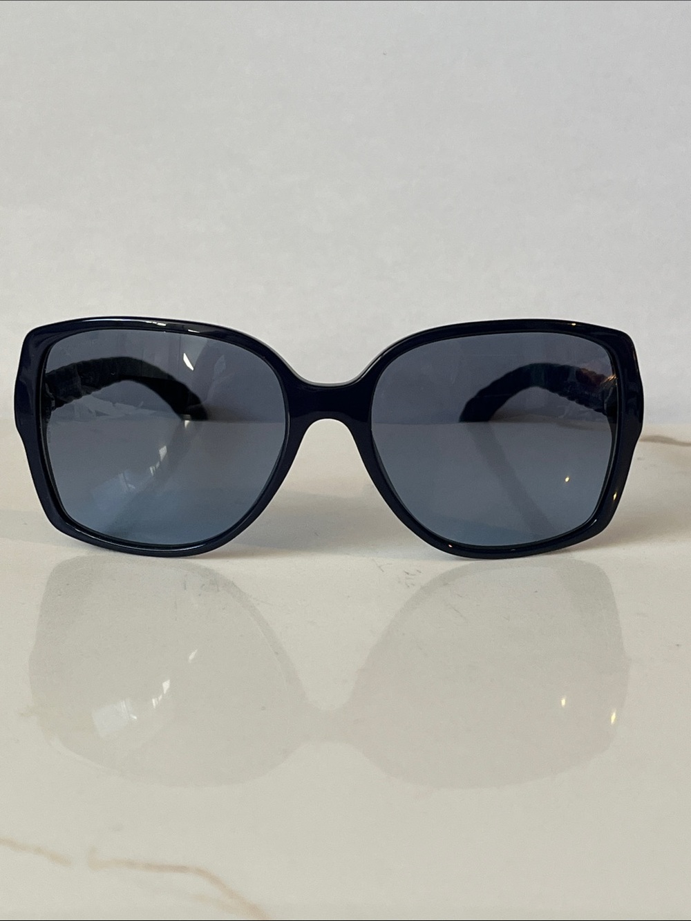 Authentic CHANEL navy Sunglasses  with Brown leather quilted temples 5289-Q